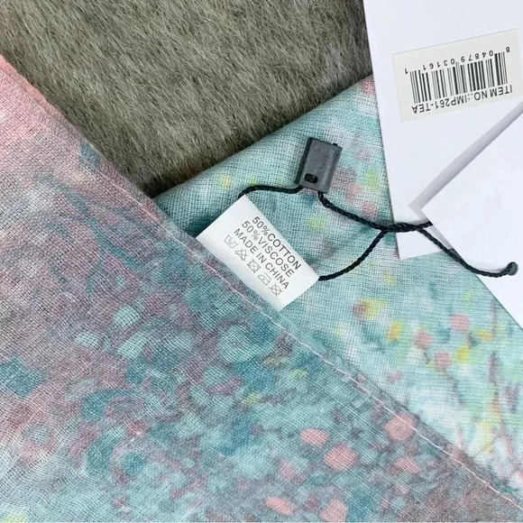 NWT Tickled Pink Scarf - Picture 9 of 10